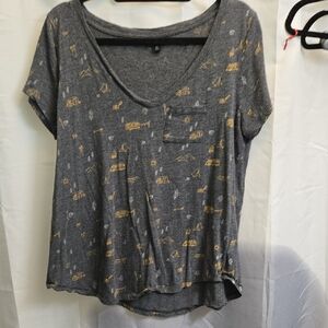 Torrid Gray Cuffed Sleeve Asymmetrical T-Shirt